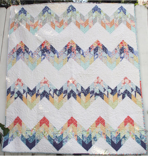 misty-mountain-zig-zag-quilt-simple-with-a-jelly-roll-quilting-cubby