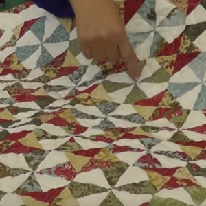 pinwheel quilt with snowball