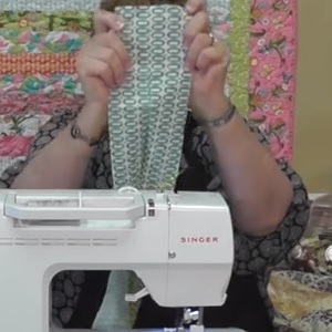 how to sew jelly roll quilt strips