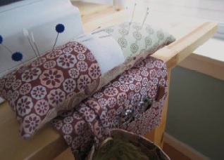 pin cushion thread catcher