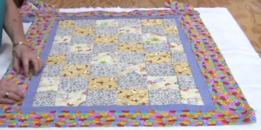 sew a baby quilt with borders