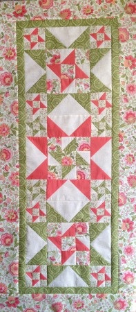 star quilt block table runner