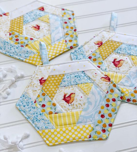 bird hexagon potholder