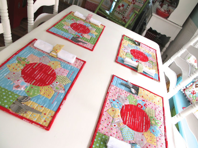 placemats pattern table layout