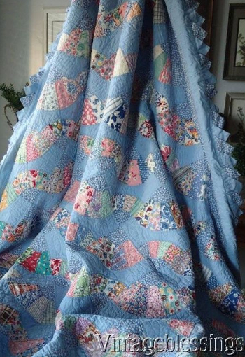 Vintage 30s Blue Snails Trail Fan quilt