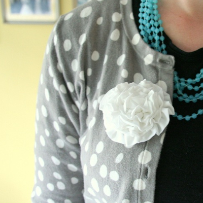 how to make a fabric rose brooch