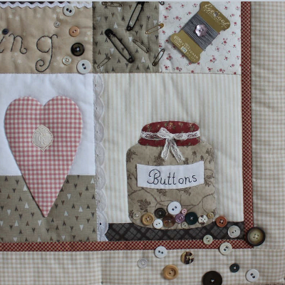 how to make the border of a sewing room wall quilt