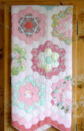 vintage quilts grandmothers flower garden quilt pattern