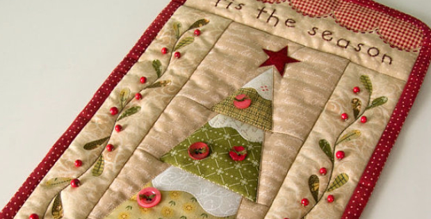 Christmas tree wall hanging Tis The Season