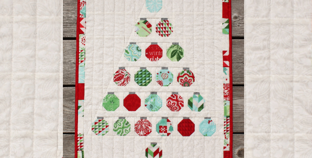 christmas-tree-quilt-baubles