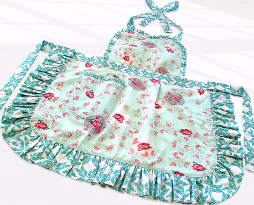 apron-with-quilted-bib-totally-flirty
