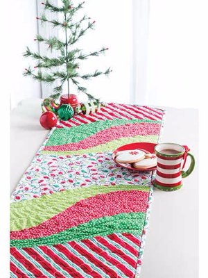 easy-table-runner-holiday-fabric