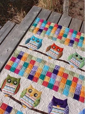 owls-baby-quilt-with-different-faces