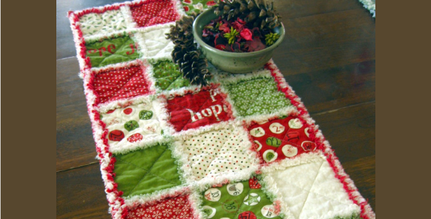 rag-quilted-holiday-table-runner