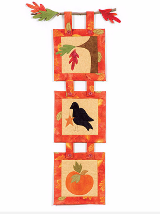 fall-wall-hanging-pattern-with-blackbird-and-pumpkin