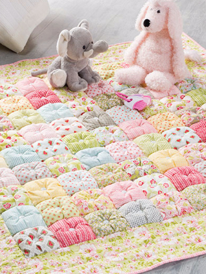 puff-quilt-pattern-with-buttons