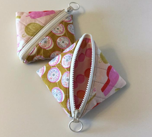 Half Square Triangle Pouch Lays Flat And Holds So Much – Quilting Cubby