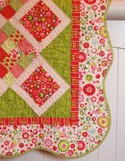 scalloped baby quilt riley blake fabric