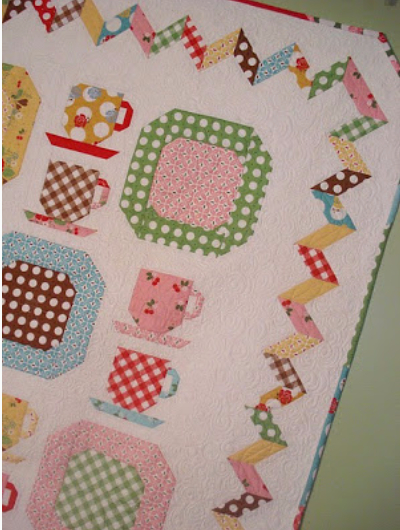 Vintage teacup quilt zig zag border