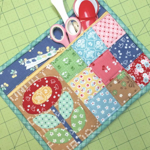 zippered pouch quilted