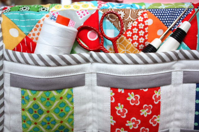 quilted sewing machine cover with pockets