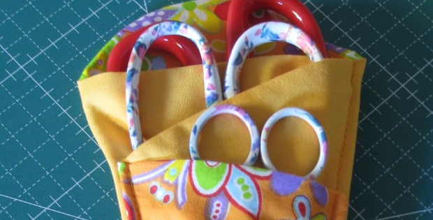 scissor pouch with 3 pockets