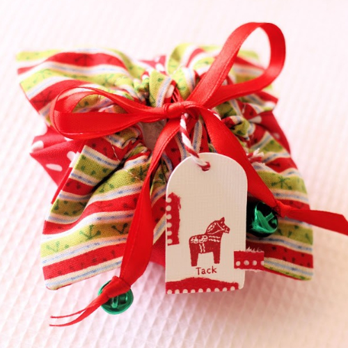 christmas gift pouch with tiny jingle bells