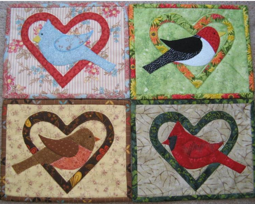 birds in hearts mug rug