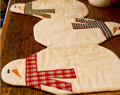 snowman quilted table runner