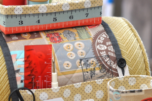 armchair sewing caddy with magnet sewing accessories