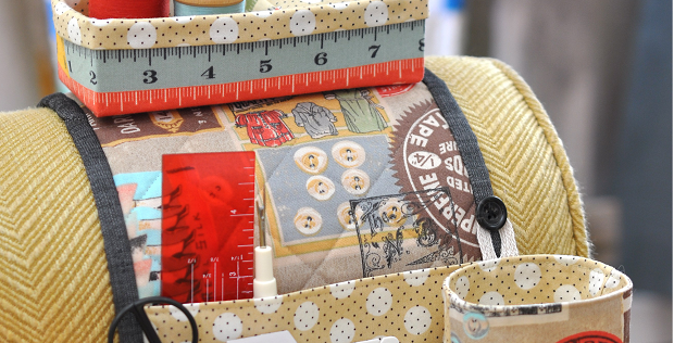 Sew a Mug Caddy Organizer: free fat quarter friendly sewing pattern