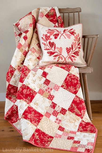 cranberry chain quilt Laundry basket quilts