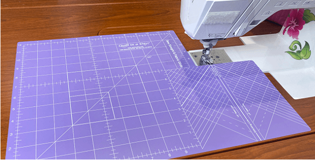 How to se straight lines without marking Sew Straight ruler guide Quilt In A Day
