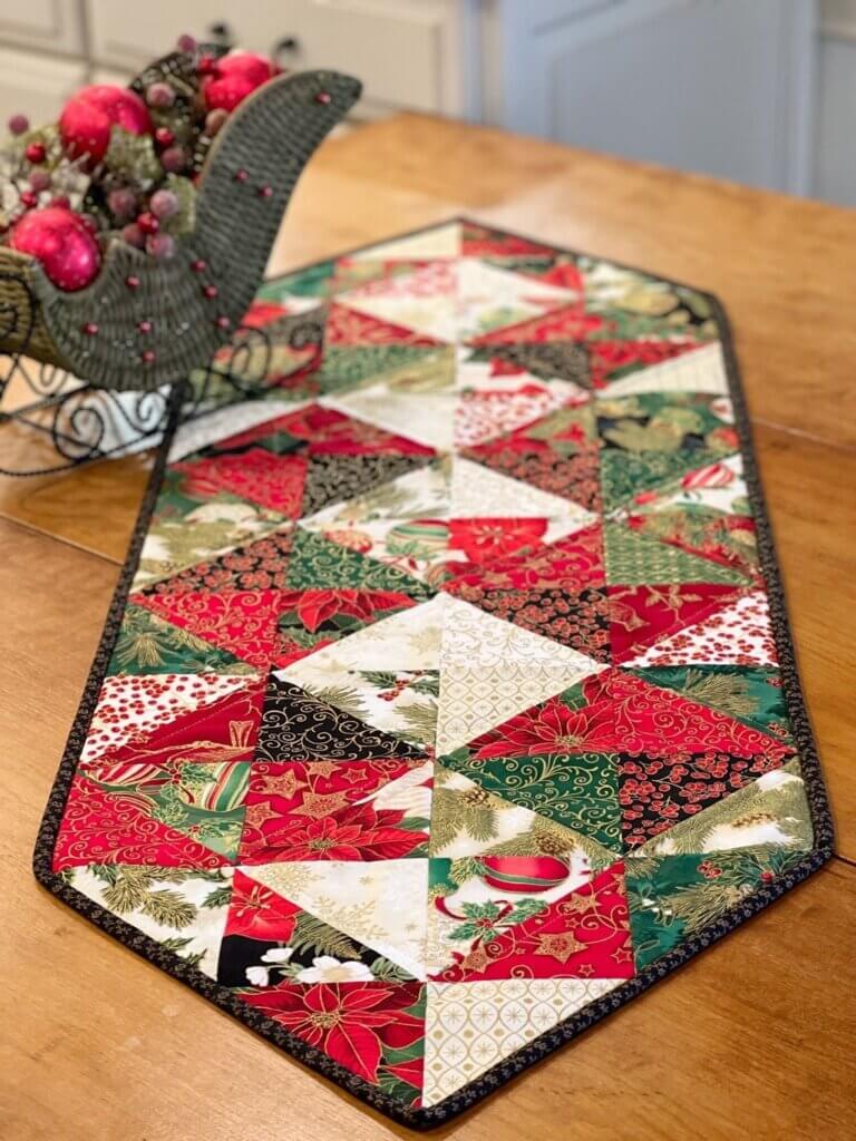 Christmas table runner Charm pack quilt pattern
