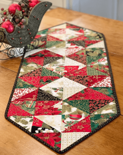 Holiday Diamonds quilt pattern table
