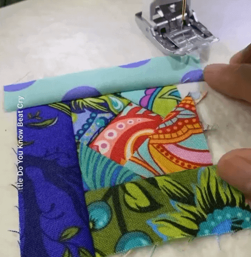 ideas to sort fabric scraps for quilting