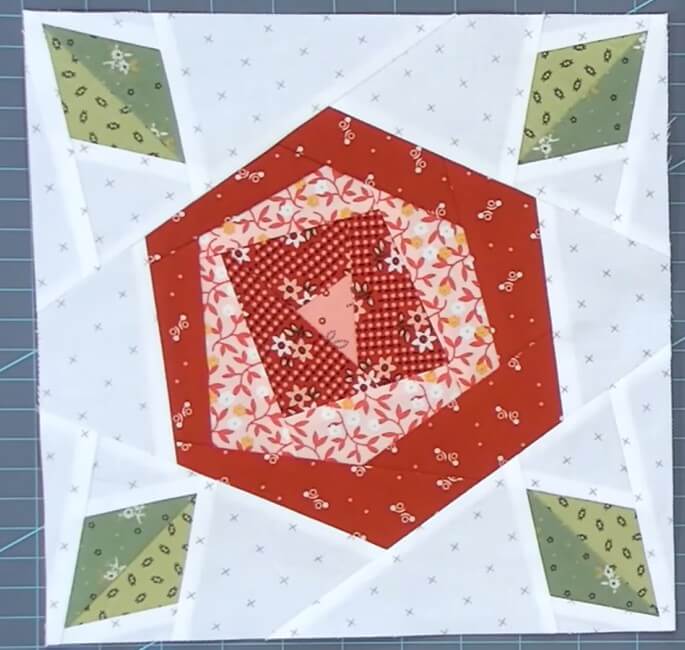 10 Inch Paper Roses quilt block