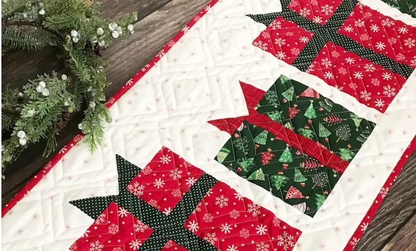 Christmas Presents Table runner quilt pattern presents quilt blocks