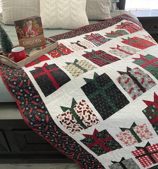 Christmas Presents Throw quilt pattern