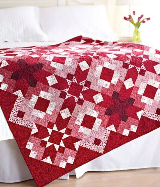 Christmas quilt in red and white