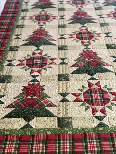 Cozy Country Christmas Quilt Farmhouse Decor