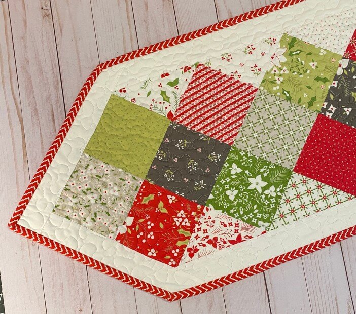 Holliberry Table Runner Charm square quilt pattern
