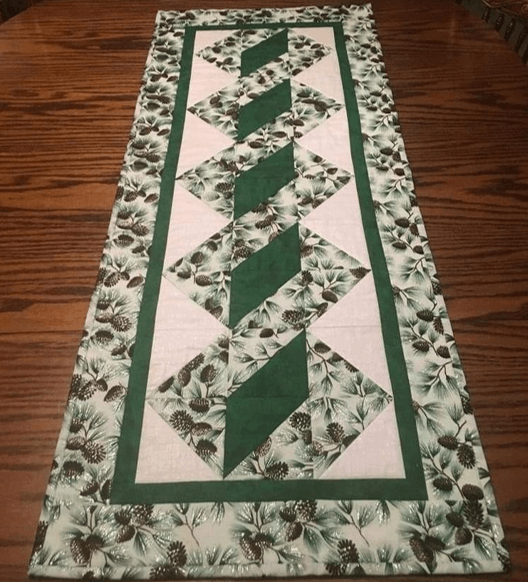 Holiday Table runner pattern